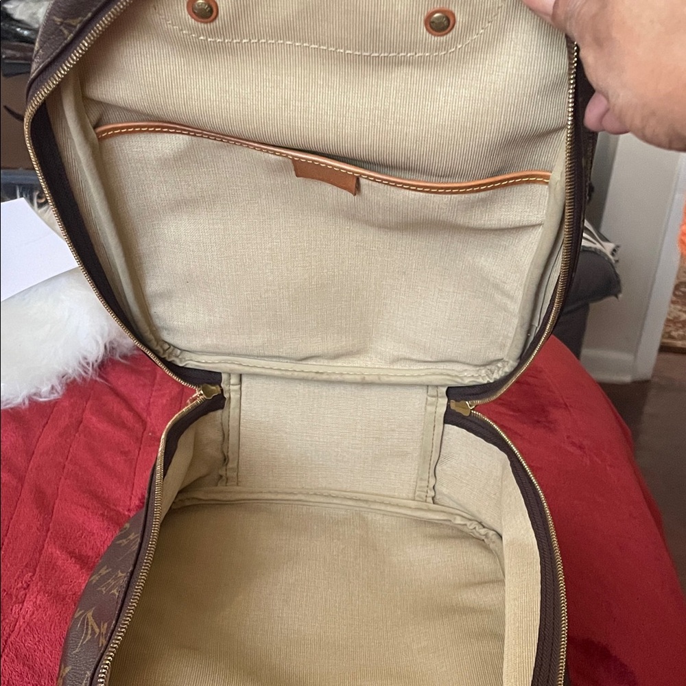 LV Monogram North South Men's Bag - Picture 6 of 6